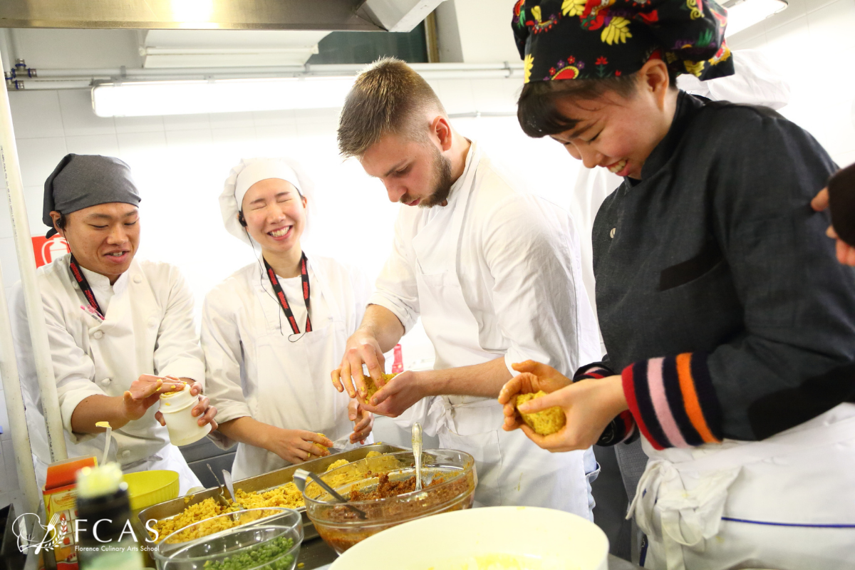 シェフ養成コース、卒業生の進路、イタリア料理、フィレンツェ、フィレンツェ料理学園、シェフ養成コース、イタリア、フィレンツェ、イタリア料理留学、イタリア留学、イタリア長期留学、イタリア短期留学"