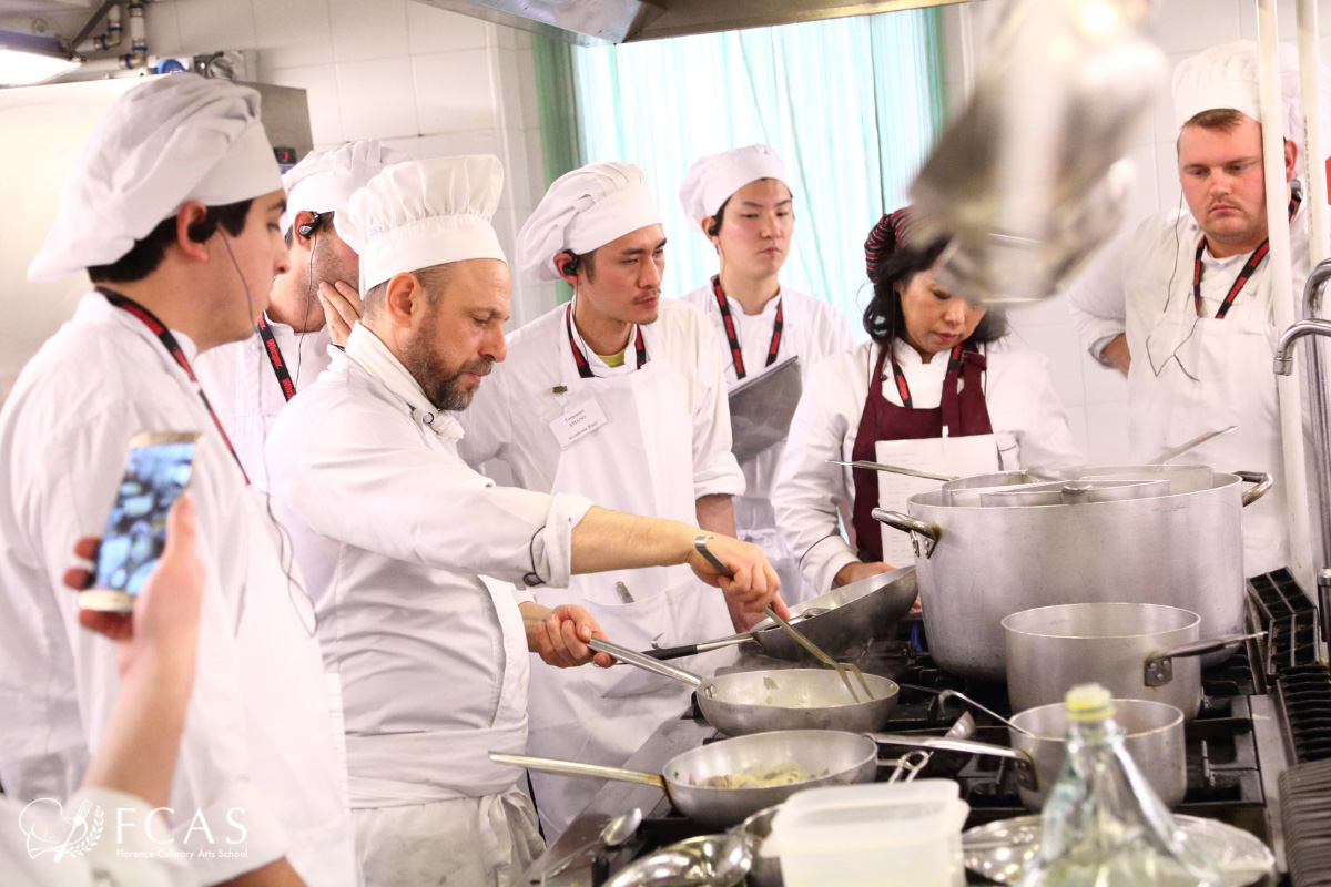 イタリア留学準備、留学費用割引、割引、フィレンツェ、フィレンツェ料理学園、シェフ養成コース、イタリア、フィレンツェ、イタリア料理留学、イタリア留学、イタリア長期留学、イタリア短期留学