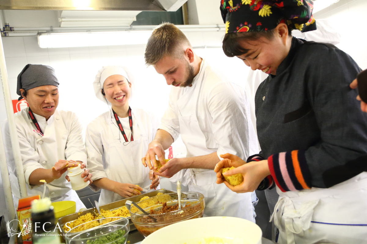 イタリア留学準備、留学費用割引、割引、フィレンツェ、フィレンツェ料理学園、シェフ養成コース、イタリア、フィレンツェ、イタリア料理留学、イタリア留学、イタリア長期留学、イタリア短期留学