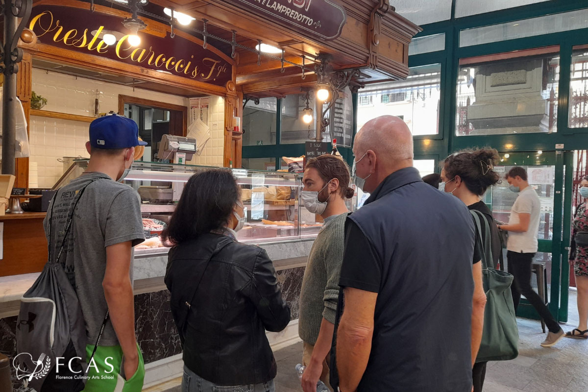 イタリア料理留学　シェフ養成コース　フィレンツェ中央市場の中