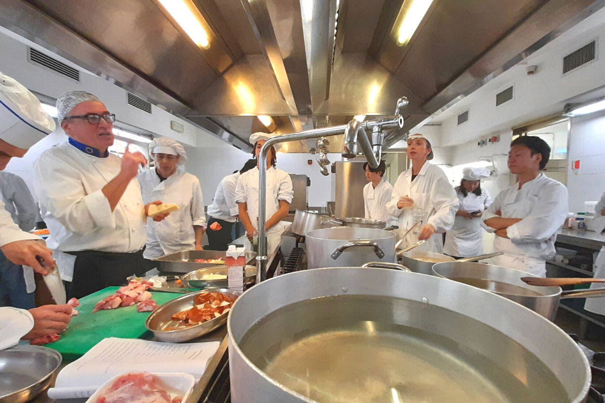 イタリア料理留学　シェフ養成コース　スケジュール